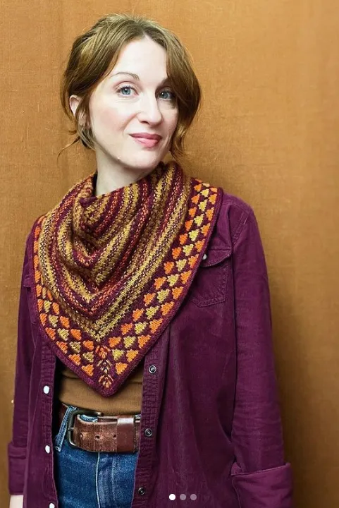Fireside Bandana Kit, sport weight yarn cowl, knitting kit