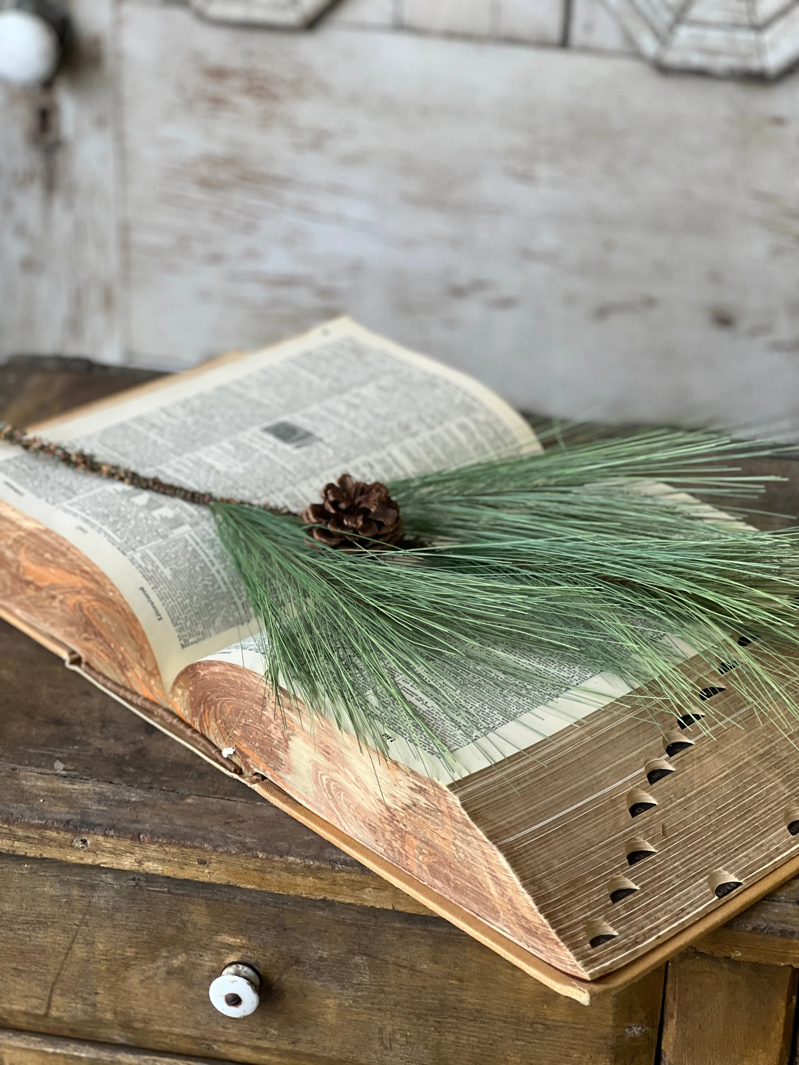 Loft Needle Pine Spray | 20" | SOLD OUT