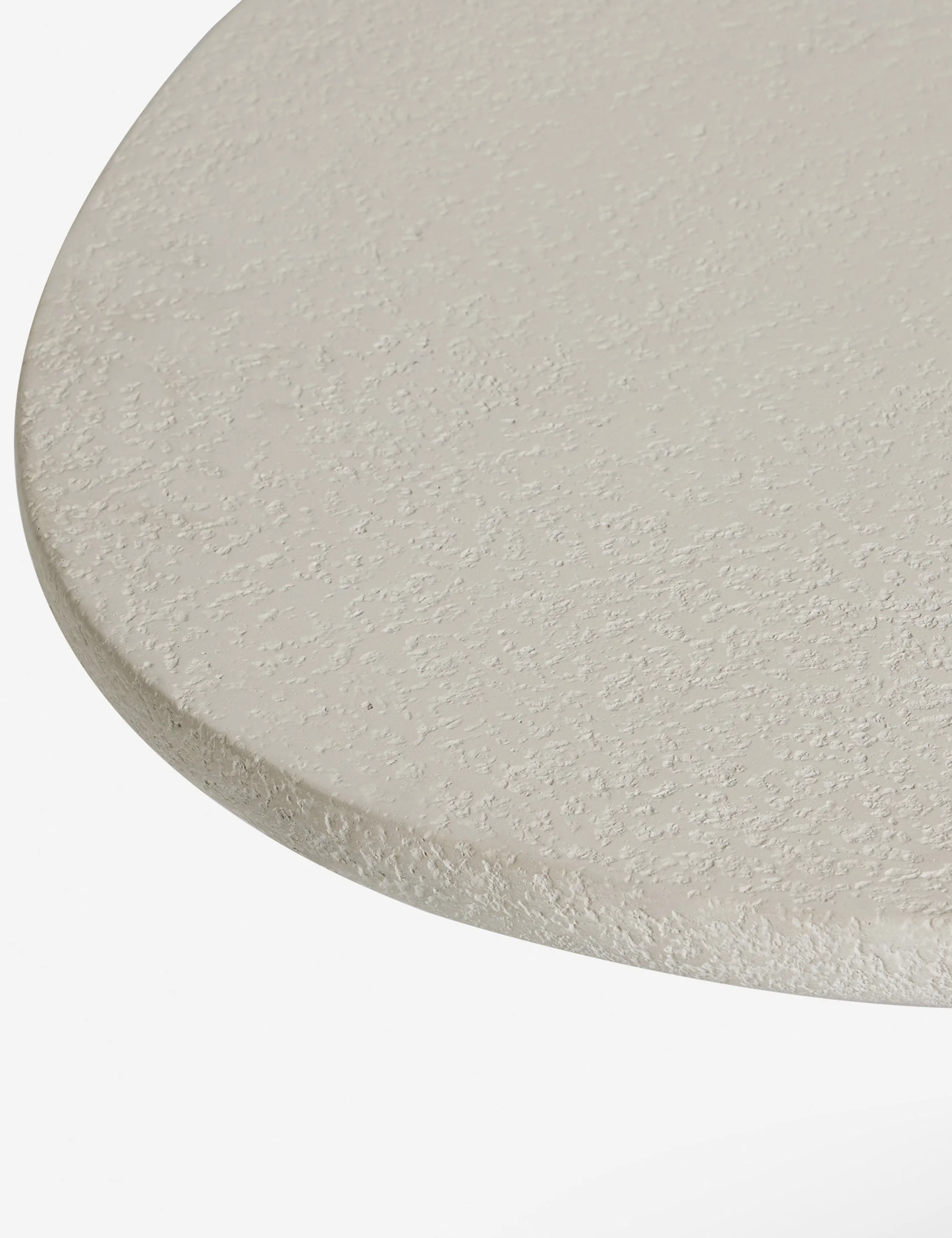 Rodrigo Indoor / Outdoor Oval Dining Table